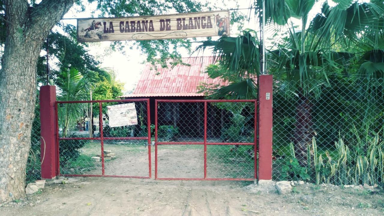 La Cabana De Blanca Халпан Екстериор снимка